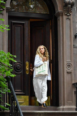 NY Pride: Sarah Jessica Parker Rocks a SallyeAnder Tote on Set